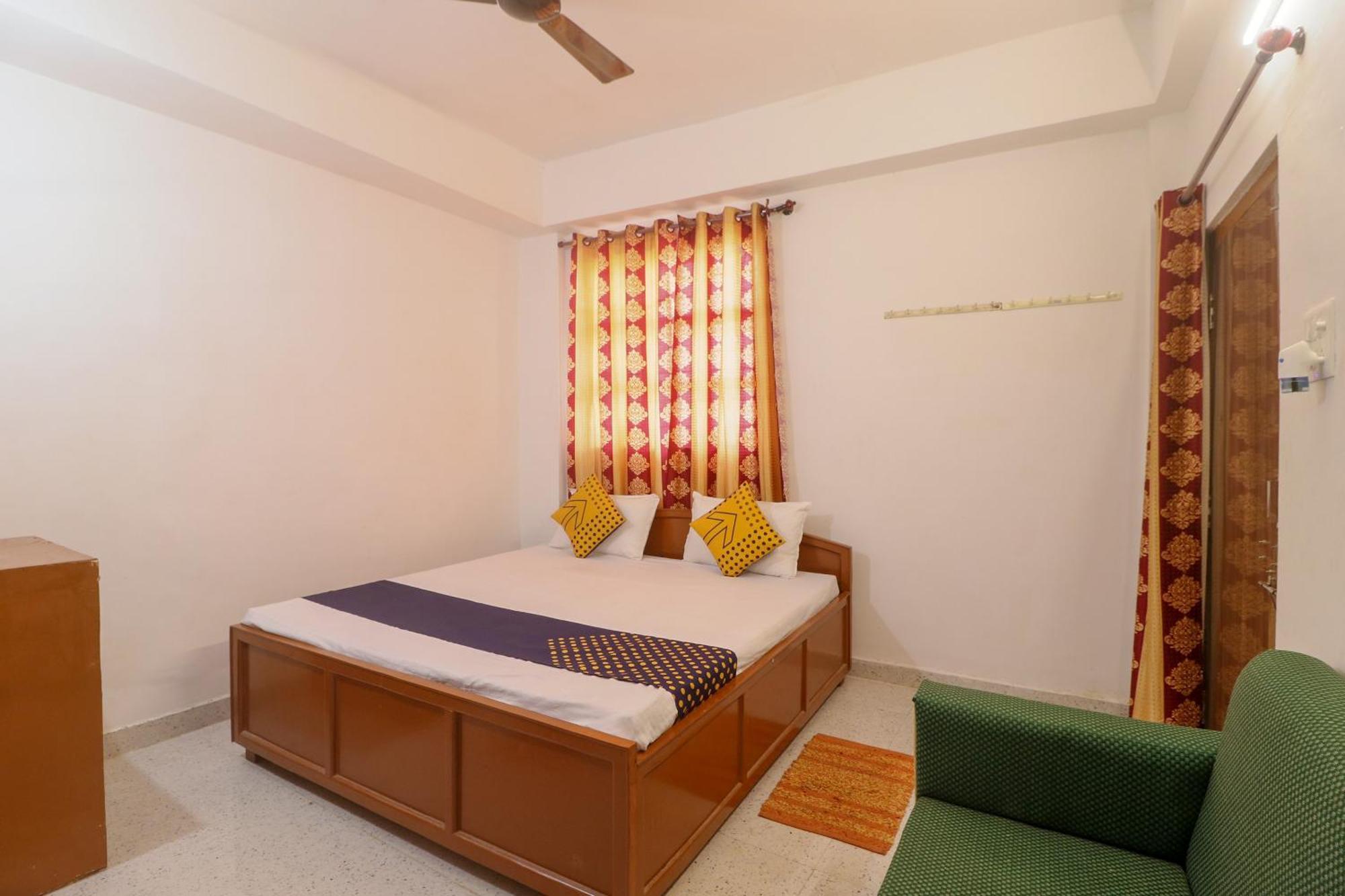 Spot On Hotel Om Kanha Bilāspur Esterno foto