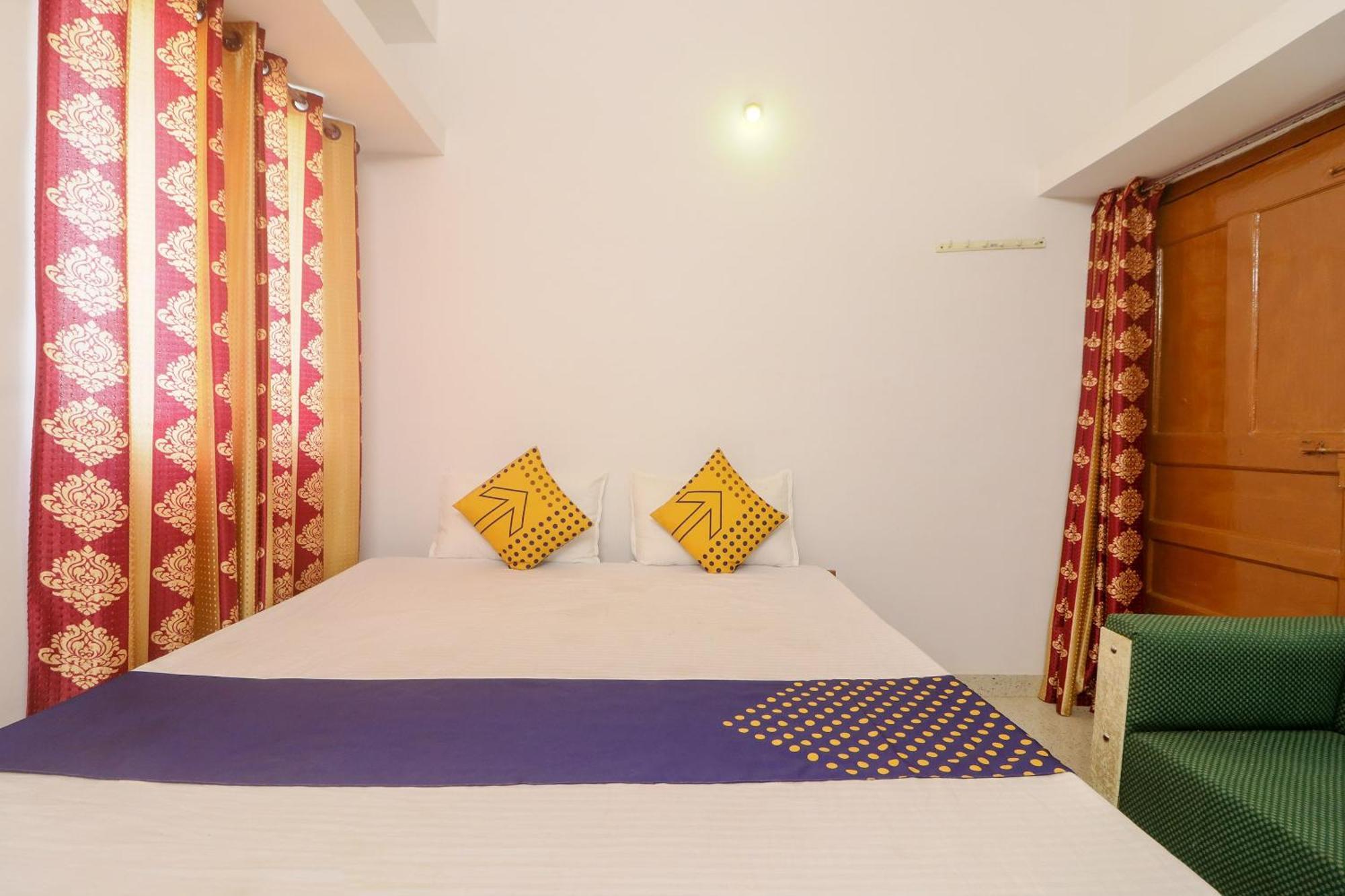 Spot On Hotel Om Kanha Bilāspur Esterno foto