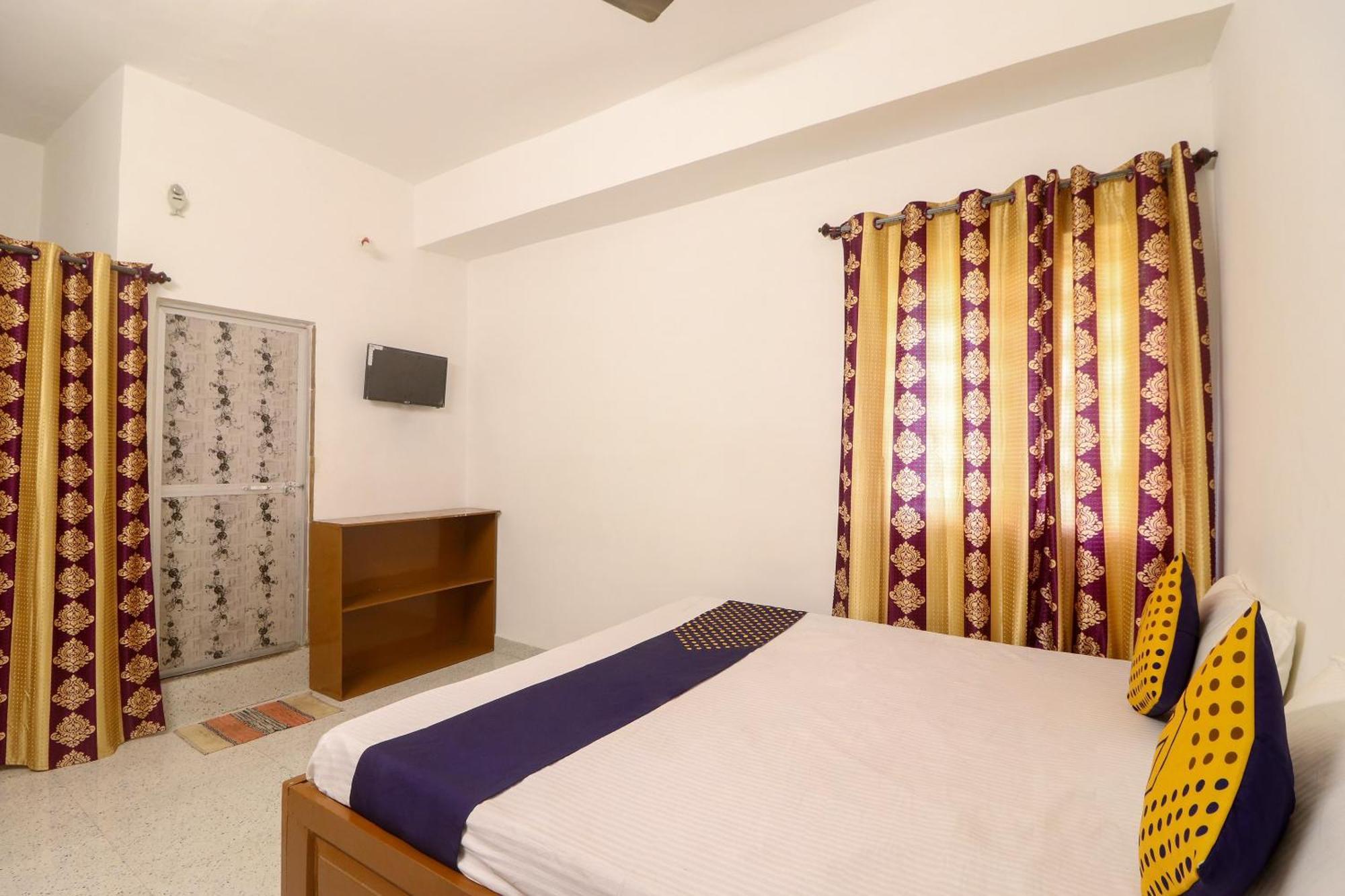 Spot On Hotel Om Kanha Bilāspur Esterno foto
