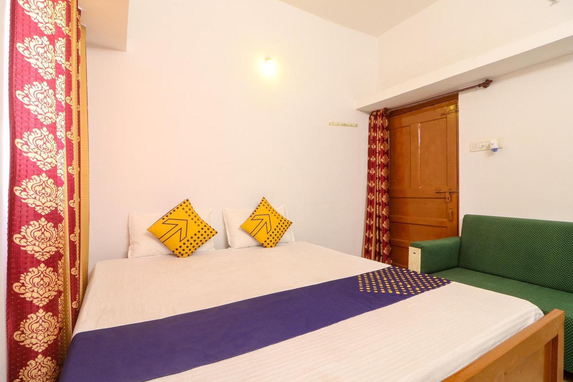 Spot On Hotel Om Kanha Bilāspur Esterno foto