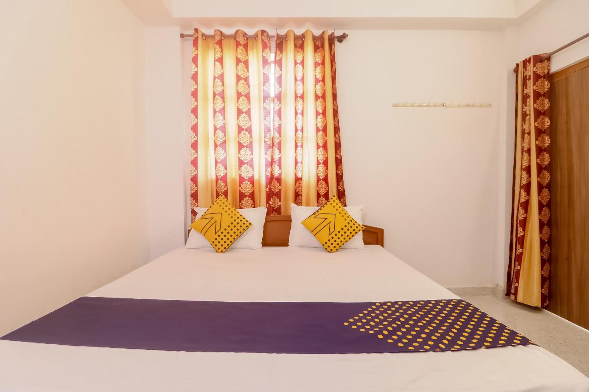 Spot On Hotel Om Kanha Bilāspur Esterno foto